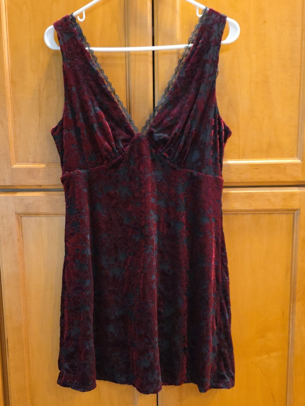 Trixxi Burgundy Velvet Lace-Trim Chemise
